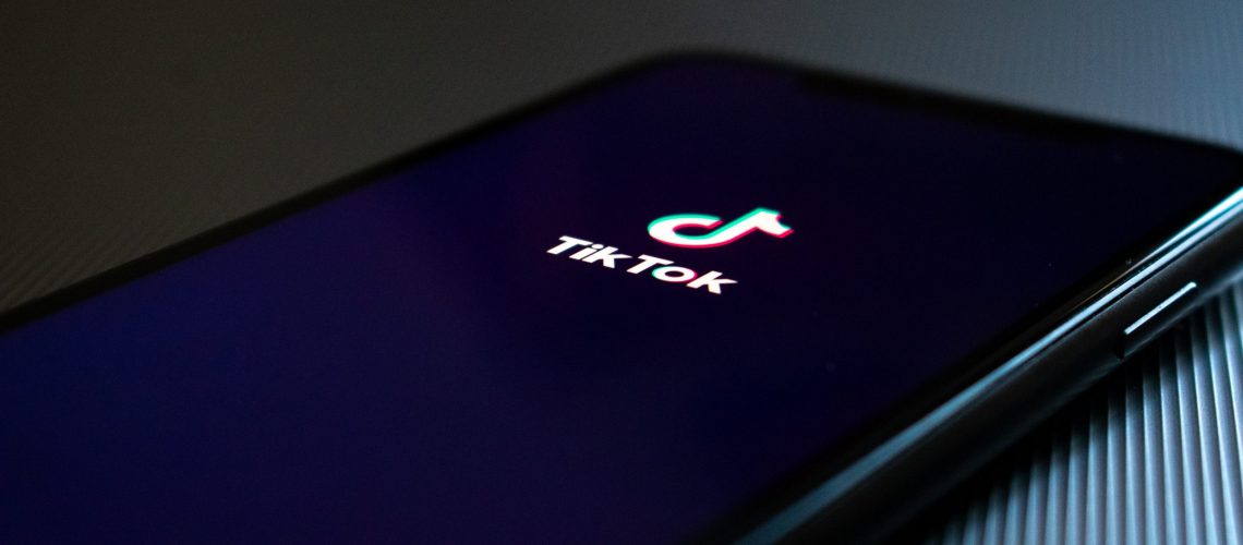 kon-karampelas-WRNPKfPwN9I-unsplash kon-karampelas-WRNPKfPwN9I-unsplash